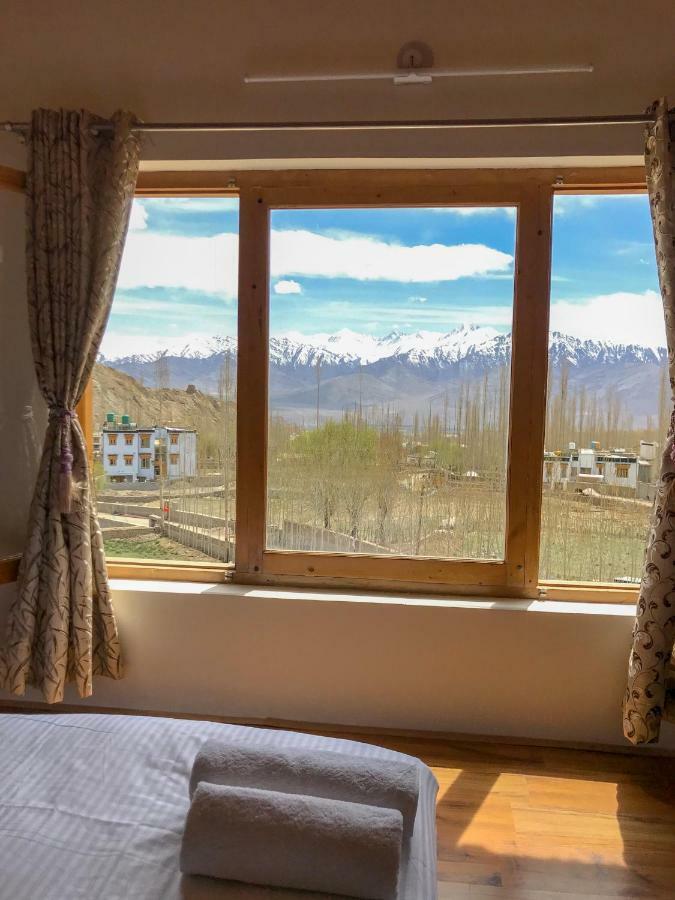 Heschuk Guest House Лех Екстериор снимка